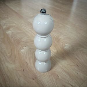 Addison Ross Bobbin Salt & Pepper Grinder - Cappuccino